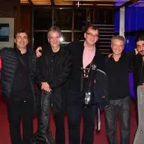 Bandfoto nach einem Auftritt